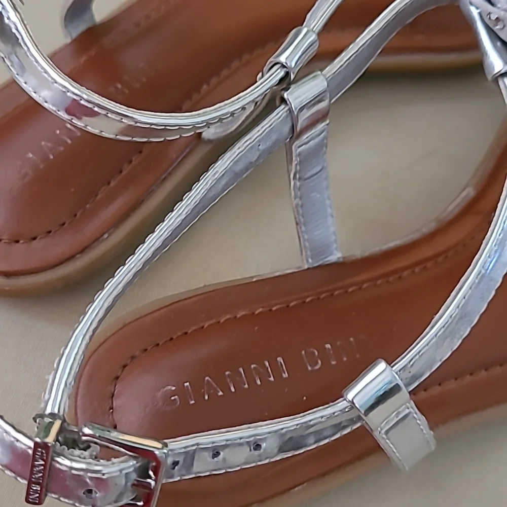 Gianni Bini Ladies Sandals ❤️ - Picture 7 of 8